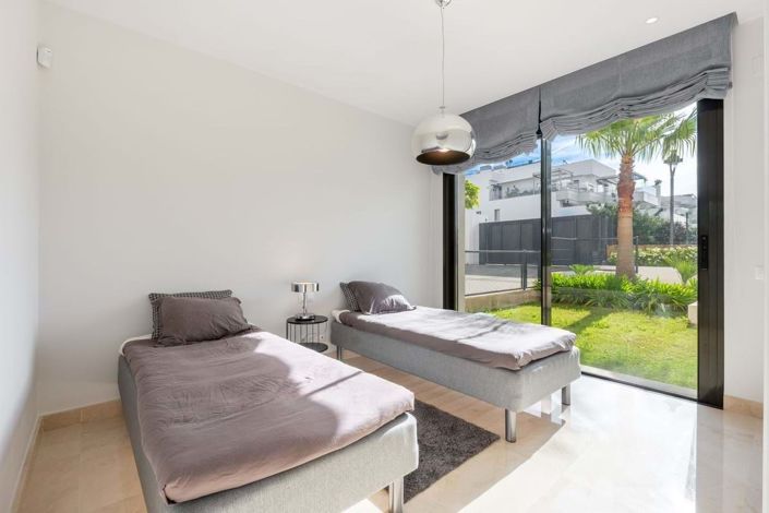 Image No.36-3 Bed Apartment for sale