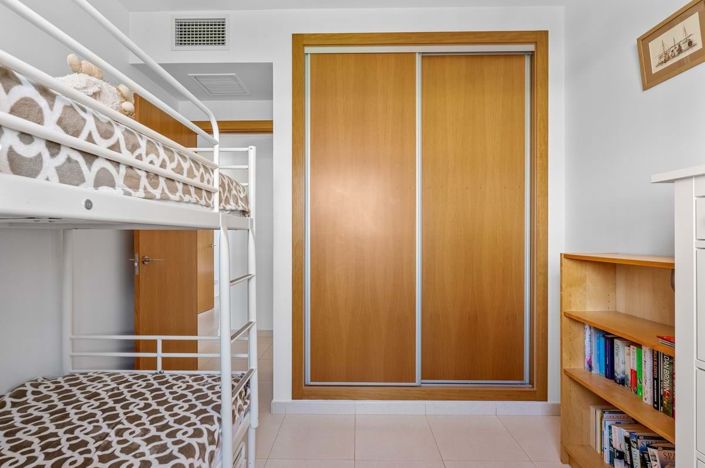Image No.23-3 Bed Townhouse for sale