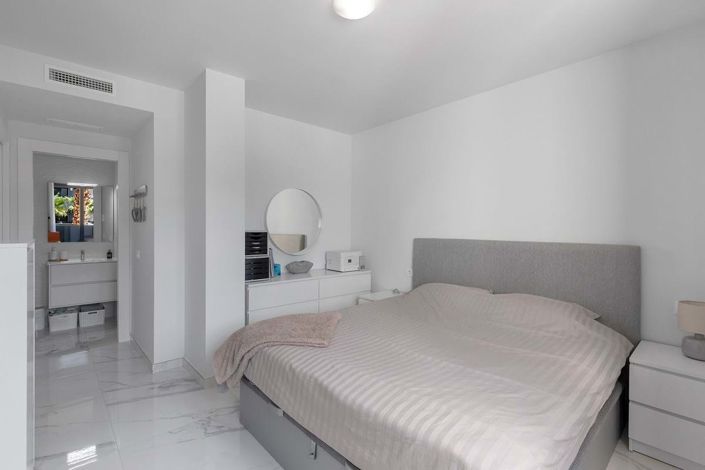 Image No.15-2 Bed Apartment for sale