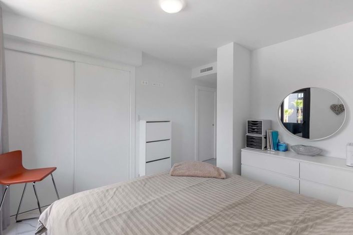 Image No.17-2 Bed Apartment for sale