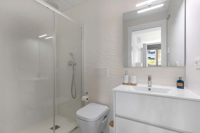 Image No.19-2 Bed Apartment for sale