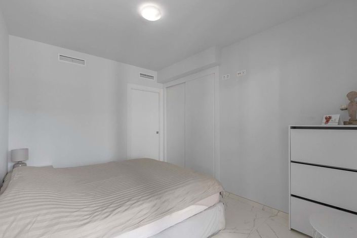 Image No.21-2 Bed Apartment for sale