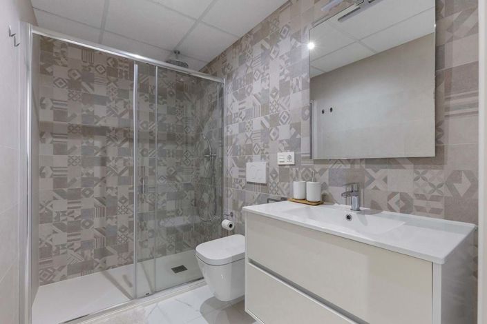Image No.22-2 Bed Apartment for sale