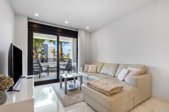 Image No.8-2 Bed Apartment for sale