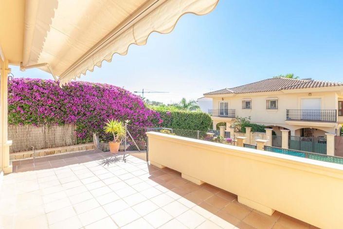 Image No.4-4 Bed Semi-Detached for sale