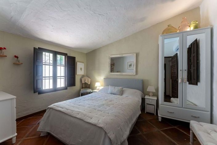 Image No.21-3 Bed Apartment for sale