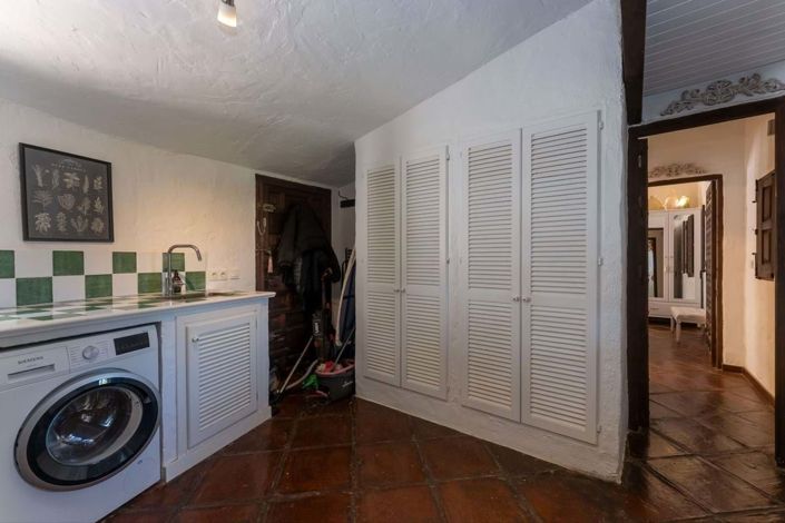 Image No.27-3 Bed Apartment for sale