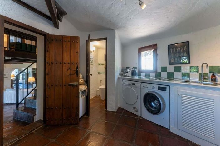 Image No.28-3 Bed Apartment for sale