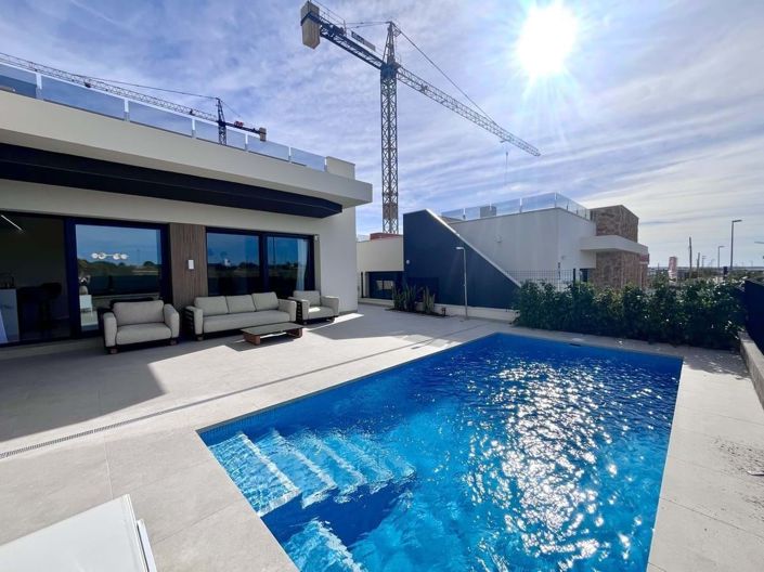 Image No.21-3 Bed Villa for sale