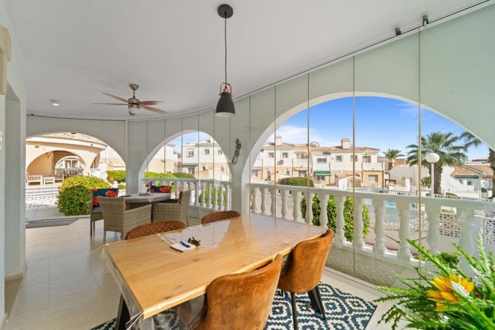Image No.4-2 Bed Villa for sale