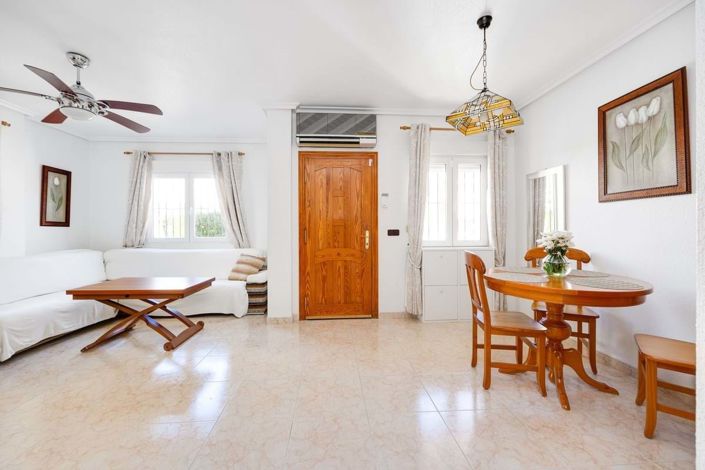 Image No.12-3 Bed Villa for sale