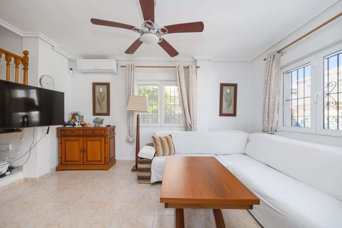 Image No.15-3 Bed Villa for sale