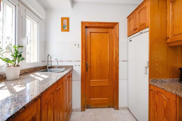 Image No.24-3 Bed Villa for sale