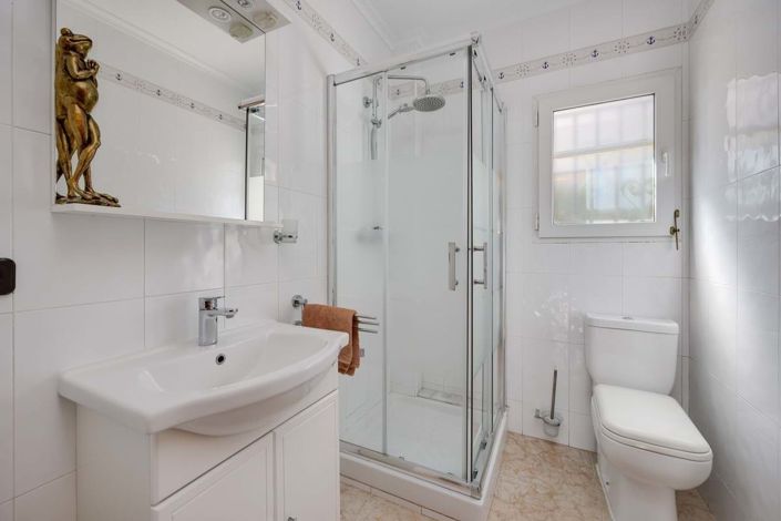 Image No.26-3 Bed Villa for sale
