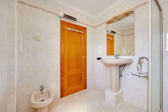 Image No.39-3 Bed Villa for sale