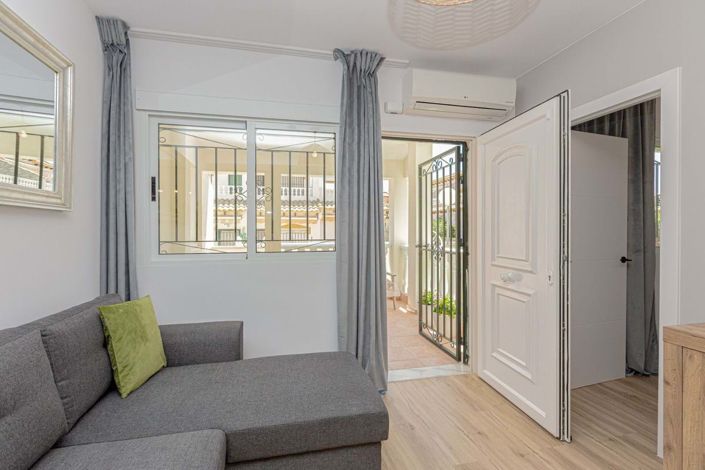 Image No.15-3 Bed Townhouse for sale