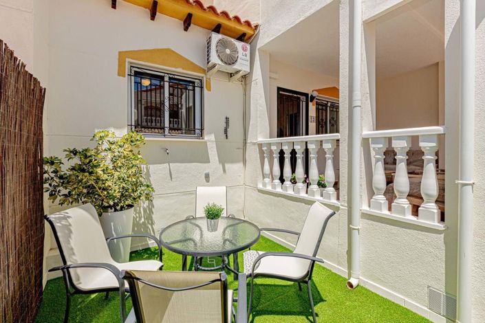 Image No.2-3 Bed Townhouse for sale
