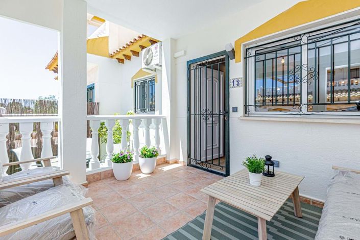 Image No.5-3 Bed Townhouse for sale