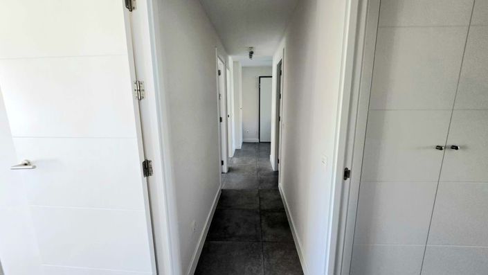 Image No.12-4 Bed Apartment for sale