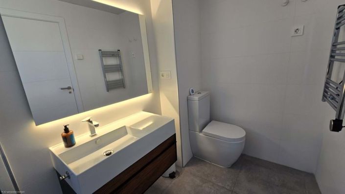 Image No.26-4 Bed Apartment for sale