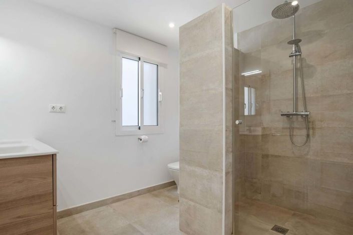 Image No.21-3 Bed Villa for sale