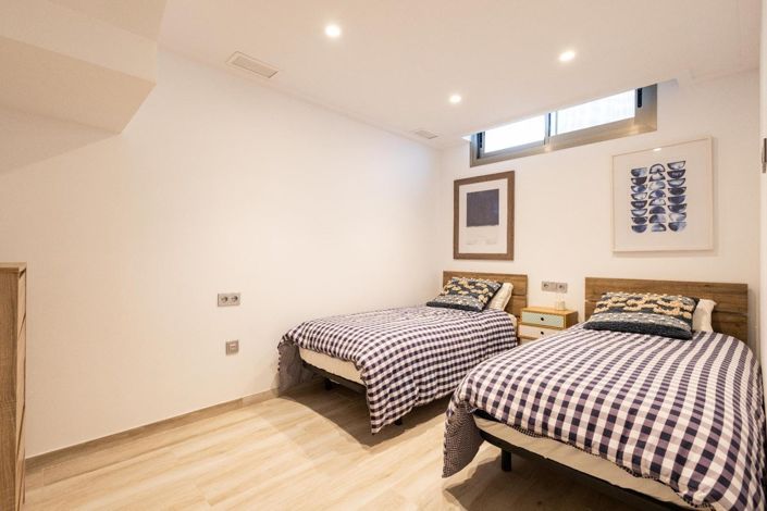 Image No.41-4 Bed Villa for sale