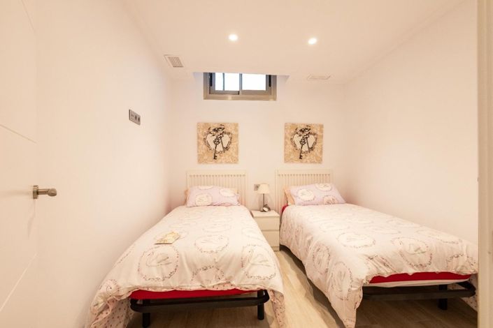 Image No.53-4 Bed Villa for sale