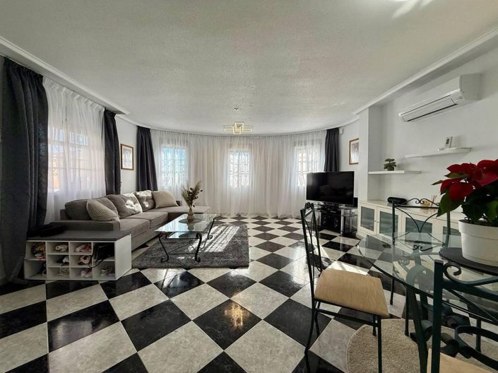 Image No.27-4 Bed Bungalow for sale