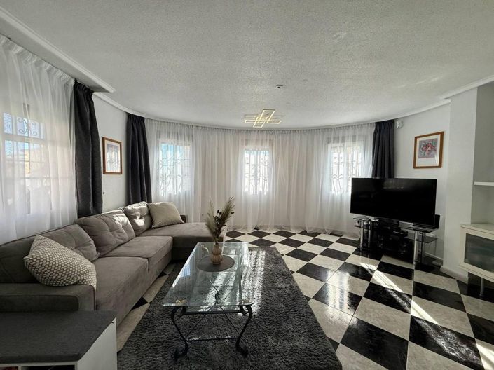 Image No.29-4 Bed Bungalow for sale