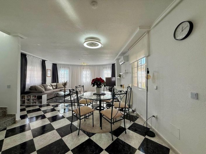Image No.54-4 Bed Bungalow for sale
