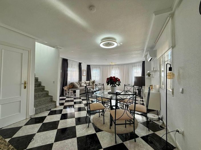 Image No.60-4 Bed Bungalow for sale
