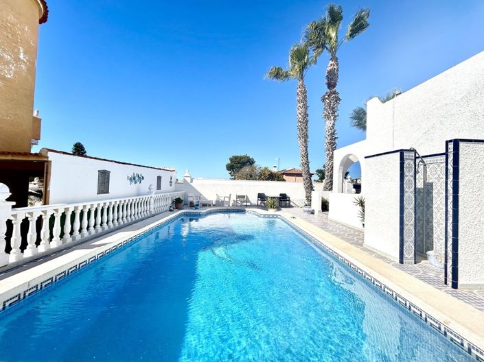 Image No.29-2 Bed Villa for sale