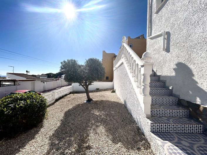 Image No.38-2 Bed Villa for sale