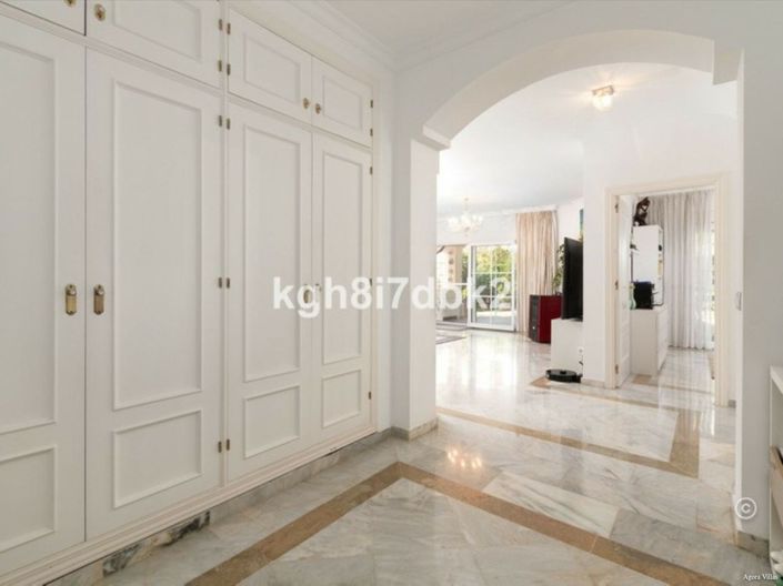 Image No.16-4 Bed Villa for sale