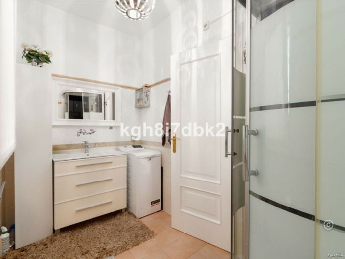 Image No.17-4 Bed Villa for sale