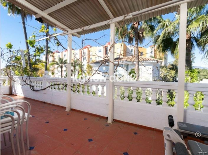 Image No.29-4 Bed Villa for sale