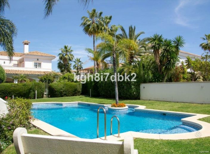 Image No.5-4 Bed Villa for sale