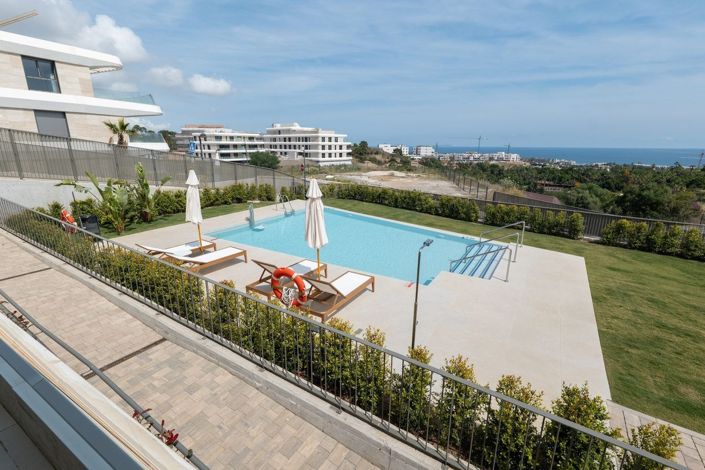 Image No.18-2 Bed Property for sale