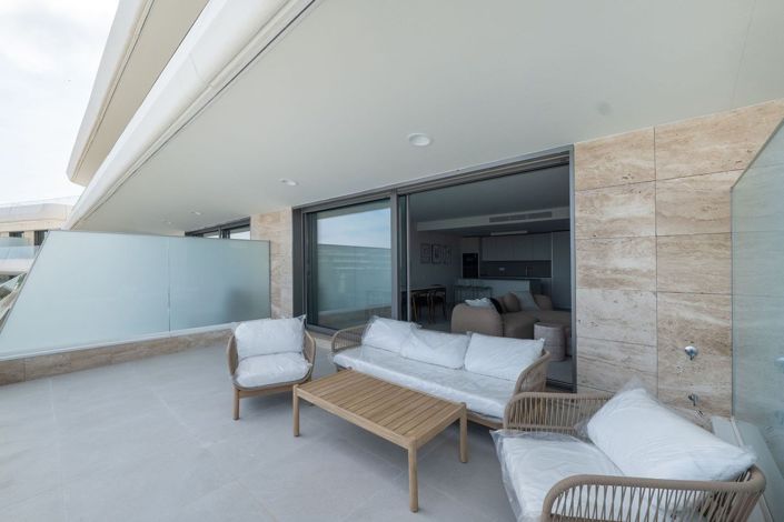 Image No.20-2 Bed Property for sale