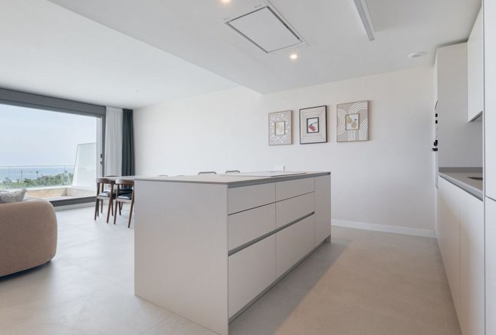 Image No.3-2 Bed Property for sale