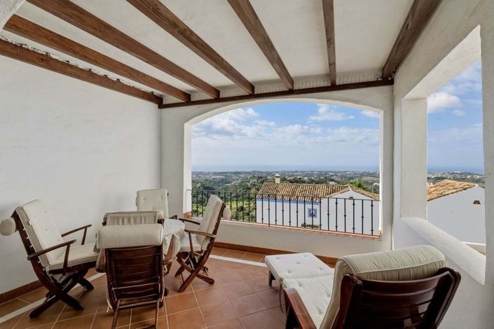 Image No.2-Appartement de 2 chambres à vendre à Estepona