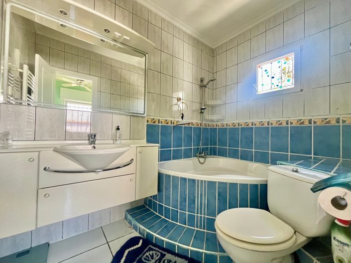 Image No.36-3 Bed Villa for sale