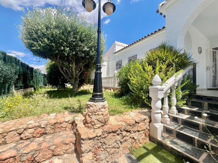 Image No.8-3 Bed Villa for sale