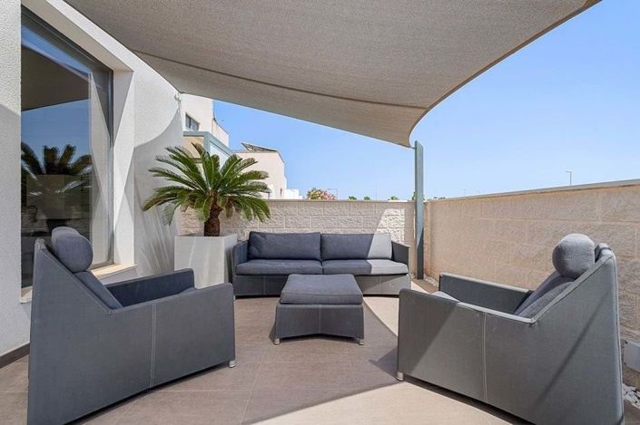 Image No.23-3 Bed Villa for sale