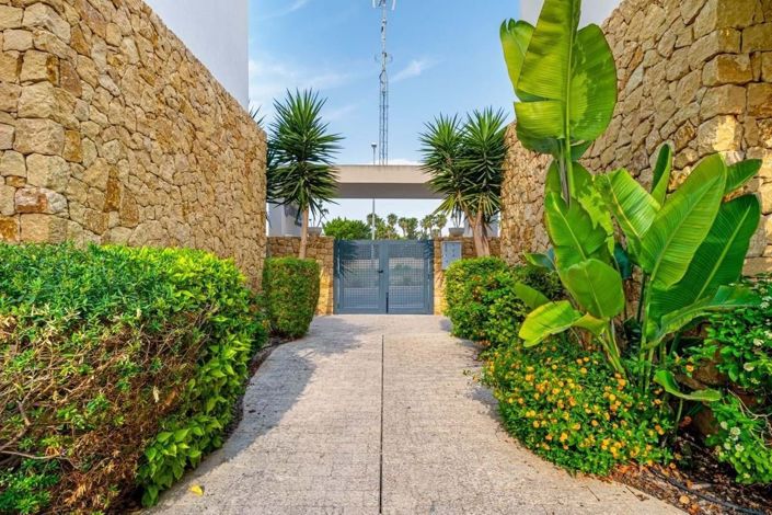 Image No.32-3 Bed Villa for sale