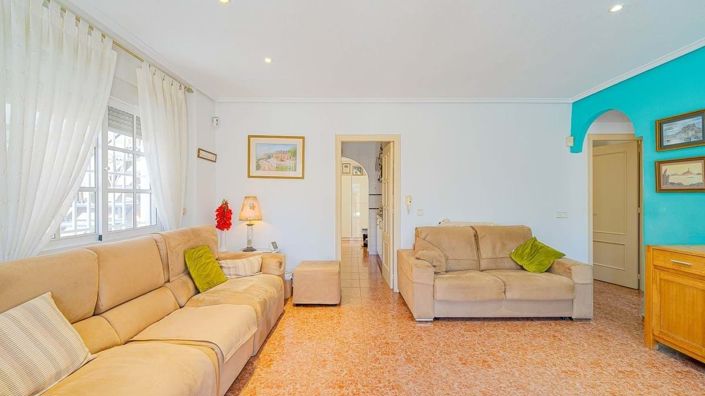 Image No.13-2 Bed Villa for sale