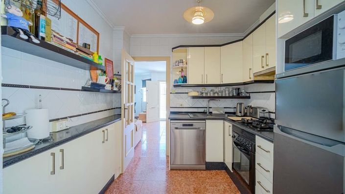 Image No.18-2 Bed Villa for sale
