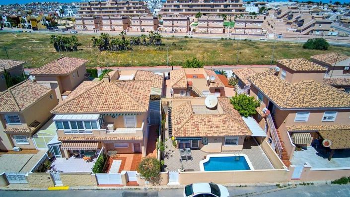 Image No.41-2 Bed Villa for sale