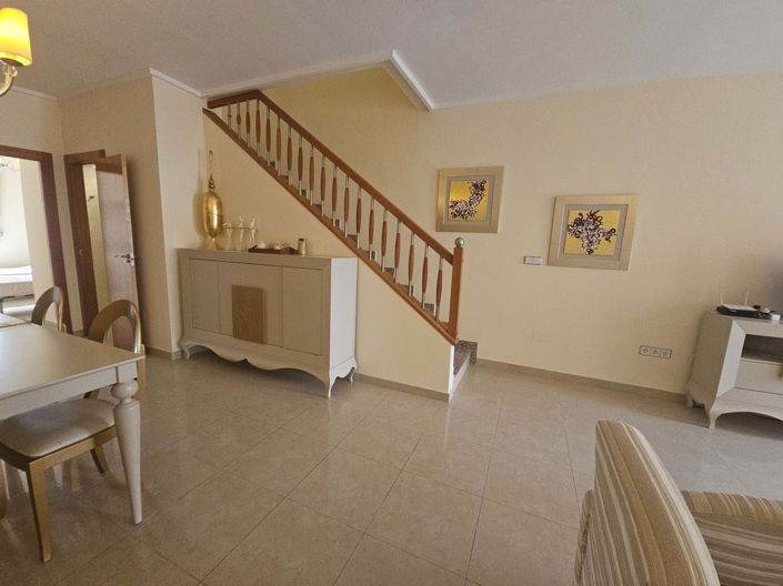 Image No.19-3 Bed Townhouse for sale