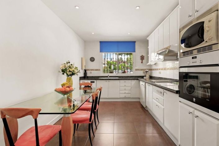 Image No.13-2 Bed Apartment for sale
